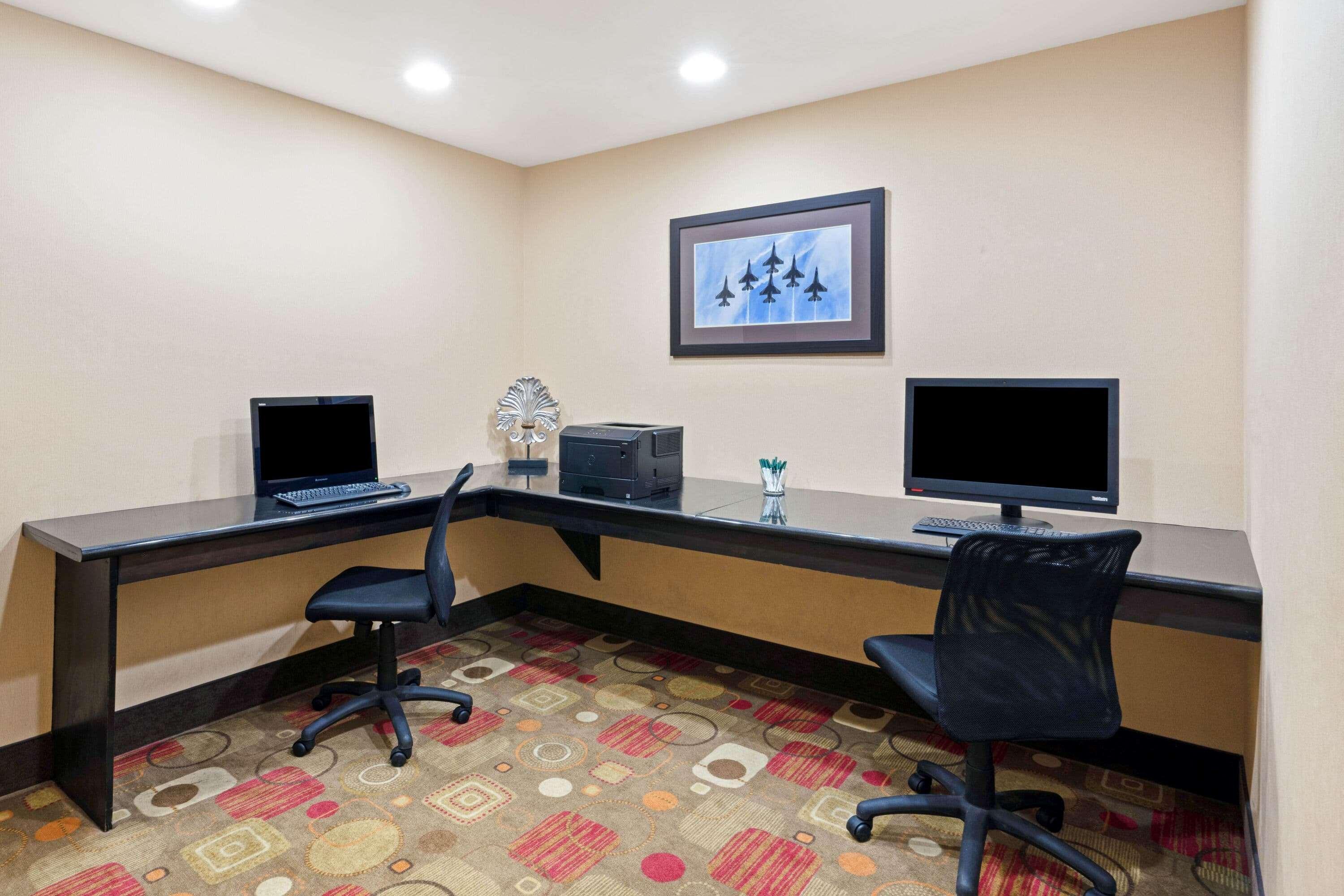 La Quinta By Wyndham Stillwater -University Area Extérieur photo