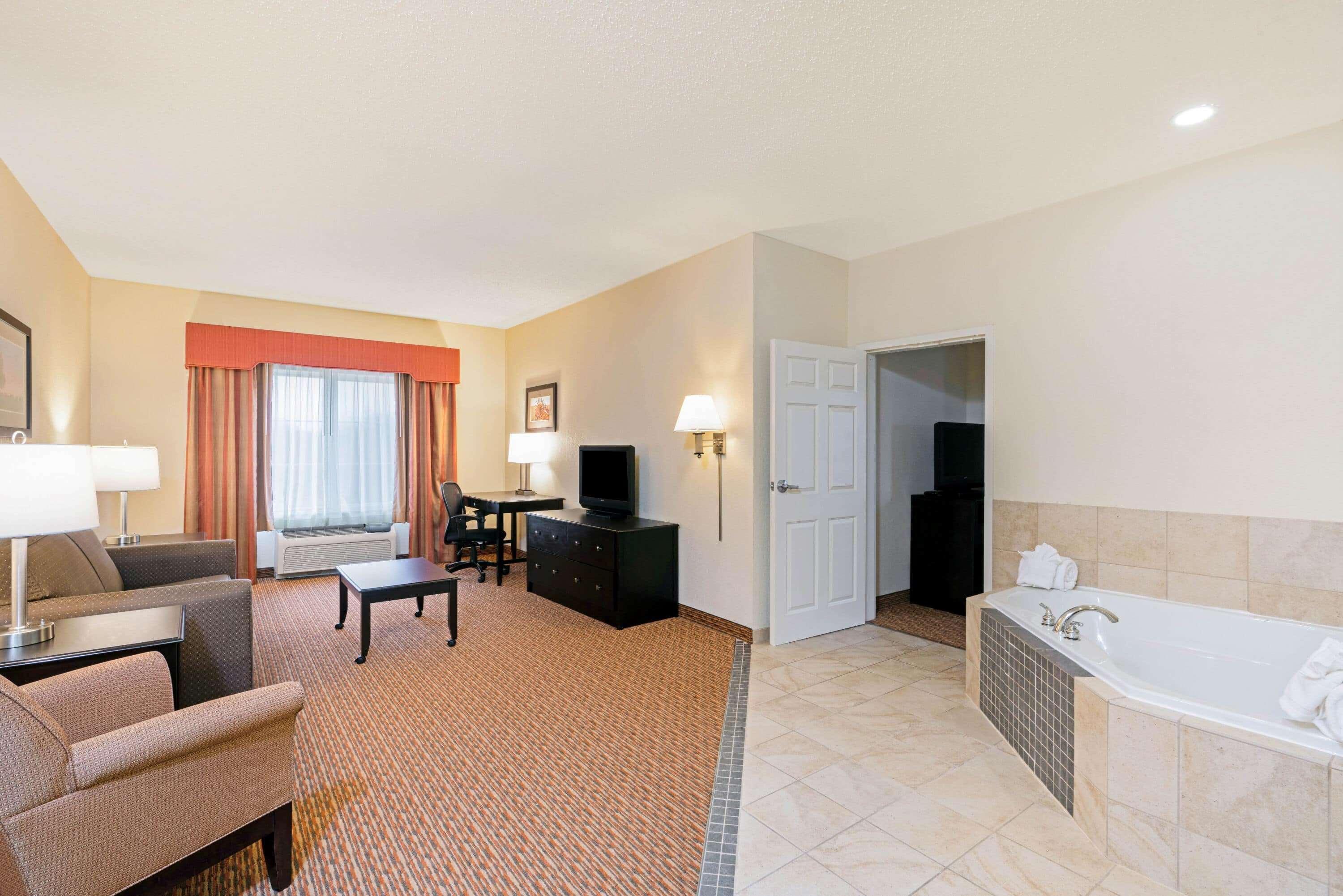 La Quinta By Wyndham Stillwater -University Area Extérieur photo