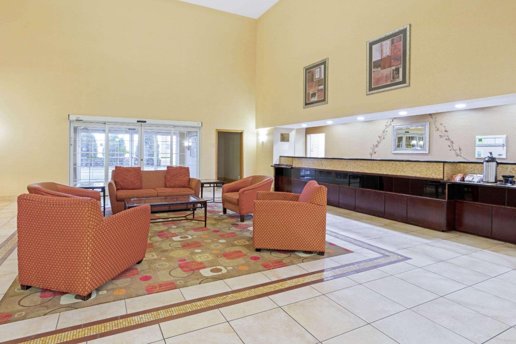 La Quinta By Wyndham Stillwater -University Area Extérieur photo